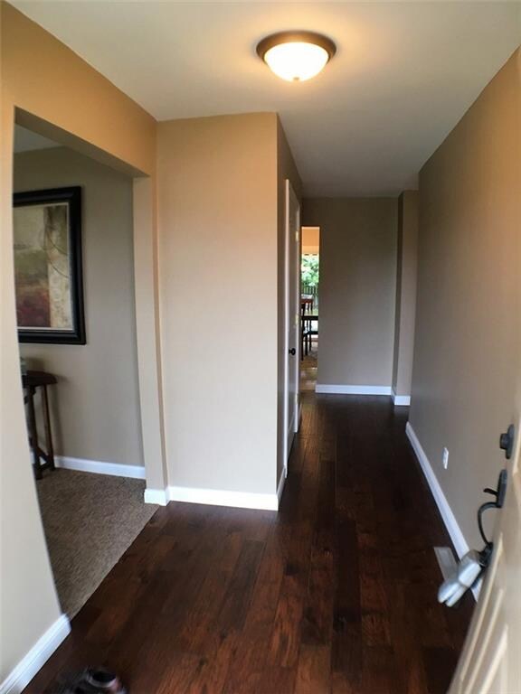 4560 Chapel Dr, Columbus, IN 47203 - photo 3