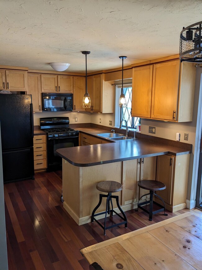 19 Vanden Rd, Merrimack, NH 03054 - photo 3