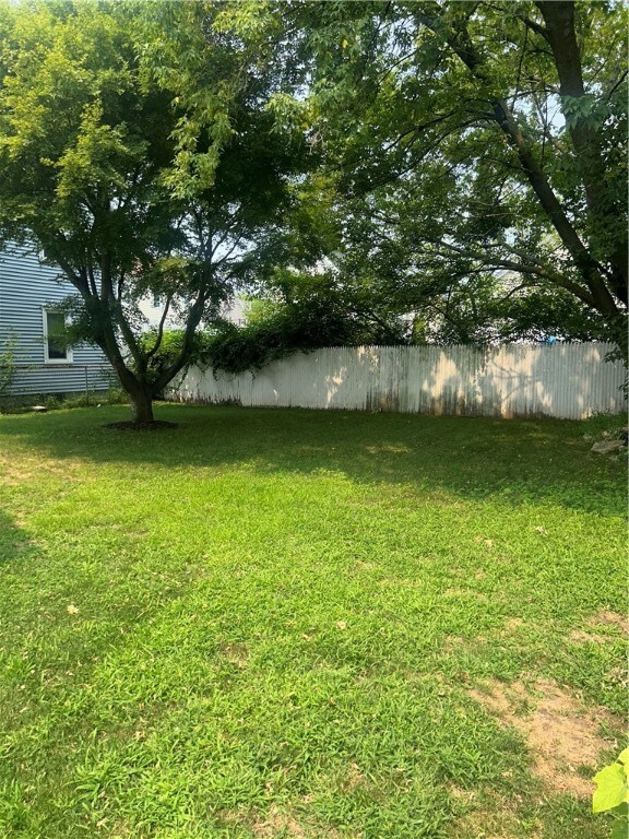 116 Webster St unit 2, Pawtucket, RI 02861 - photo 3