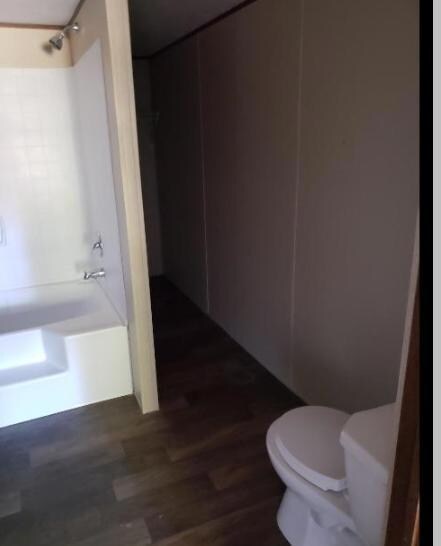 Master Bathroom-closet