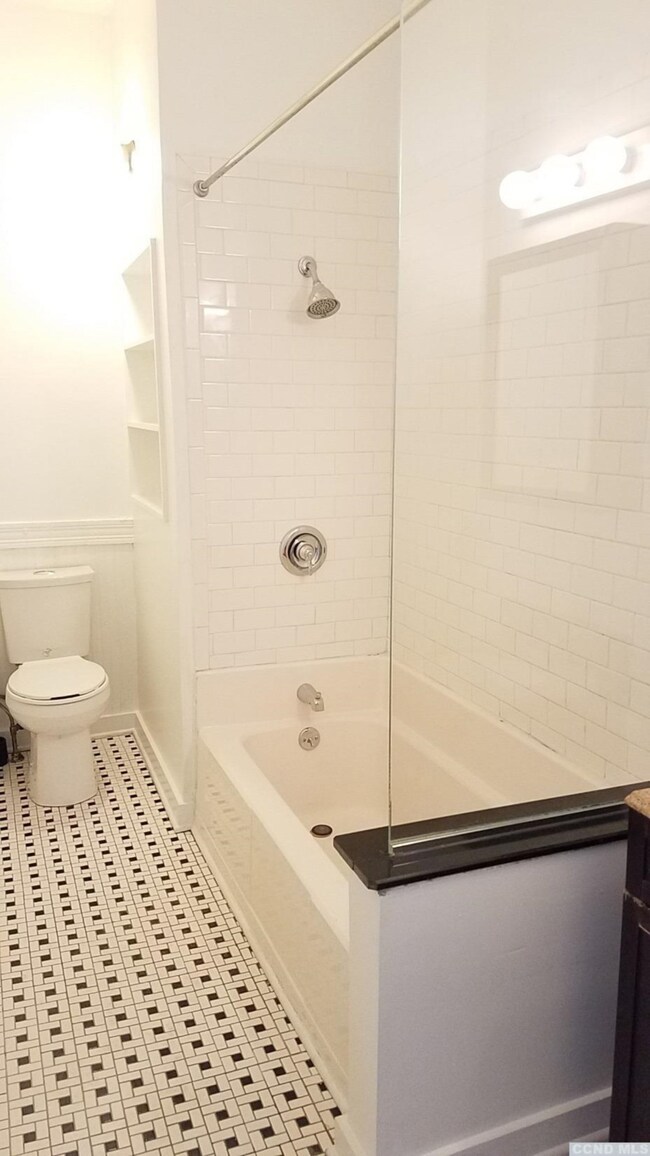 443 Warren St unit 2, Hudson, NY 12534 - photo 7