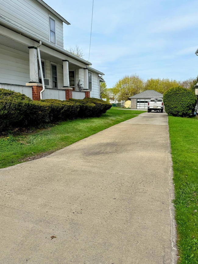 616 Dundaff St, Scranton, PA 18519 - photo 3