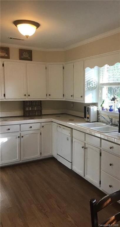 623 Davie Ave unit 623, Statesville, NC 28677 - photo 7