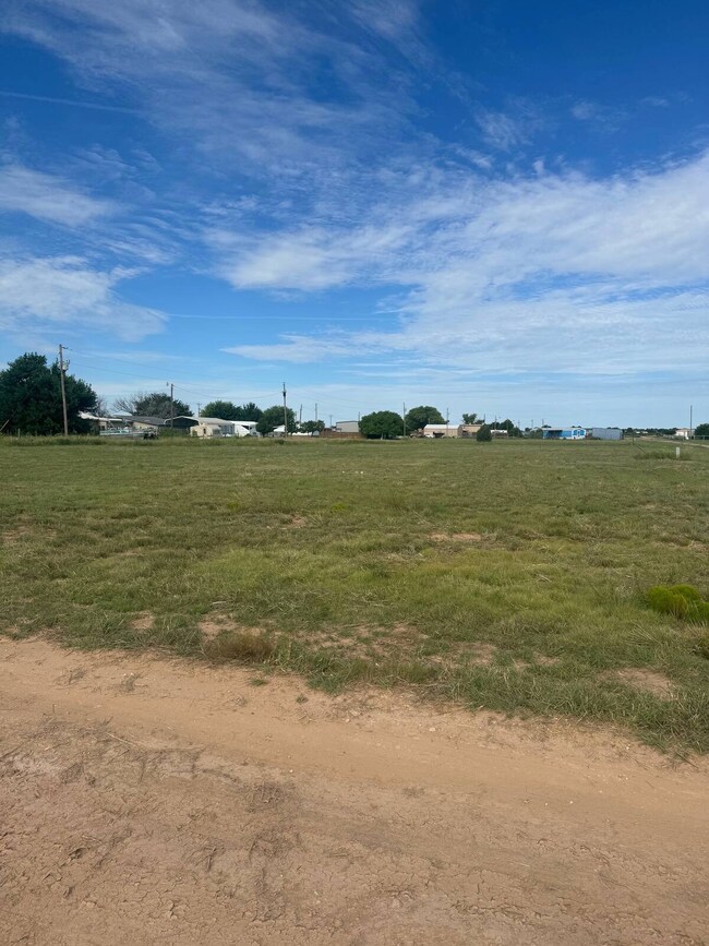 #16 Quail unit 3/16, Logan, NM 88426 - photo 2