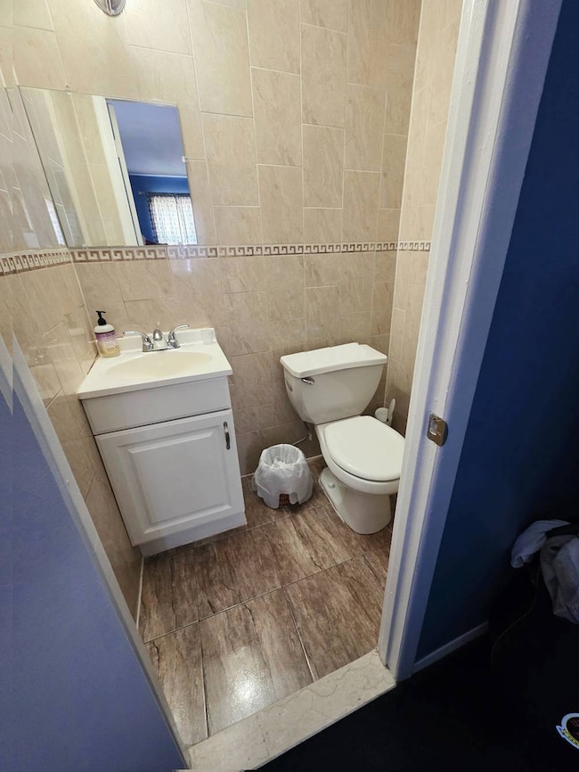 4607 204th St, Bayside, NY 11361 - photo 6