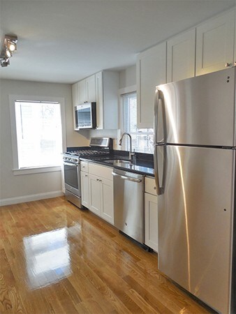 115 Pleasant St unit B, Cambridge, MA 02139 - photo 5