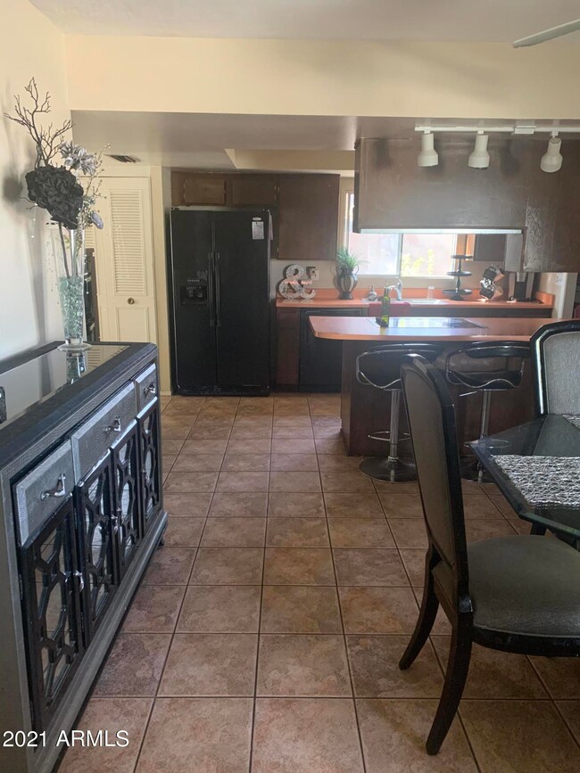 Eating area in kitchen