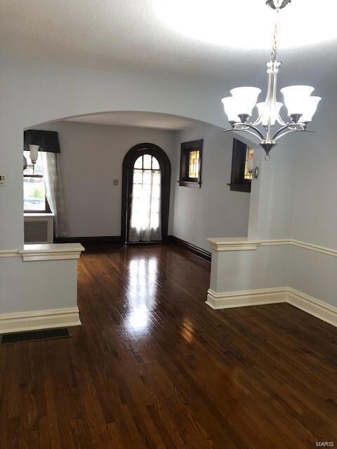 5062 Mardel Ave, Saint Louis, MO 63109 - photo 2