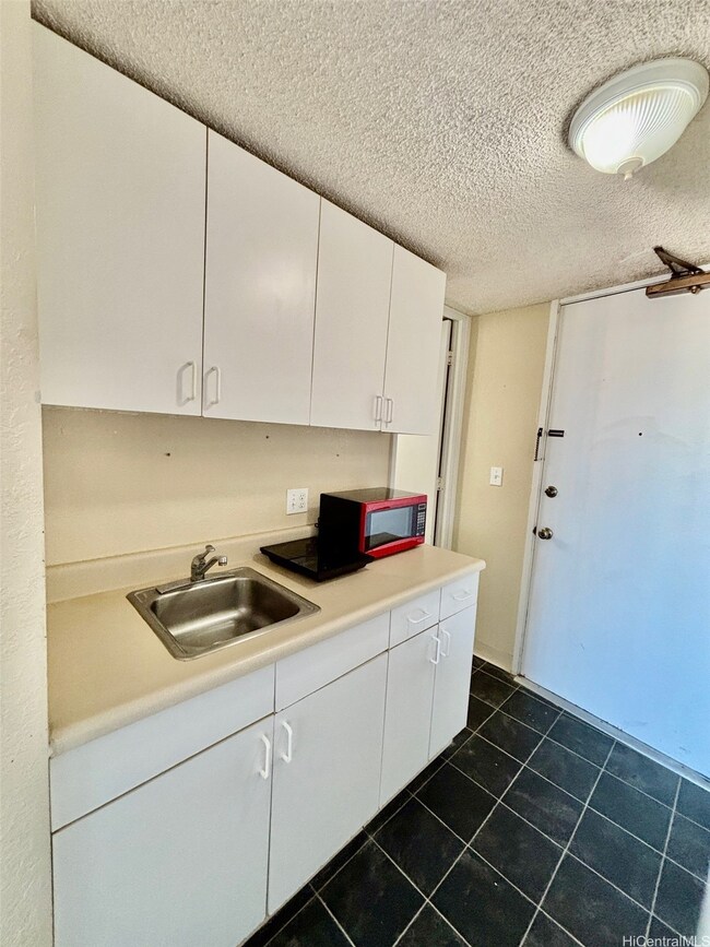 445 Seaside Ave unit 3916, Honolulu, HI 96815 - photo 7