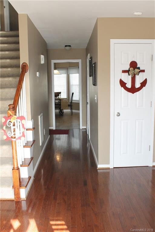 1009 Ayrshire Ln, Dallas, NC 28034 - photo 4