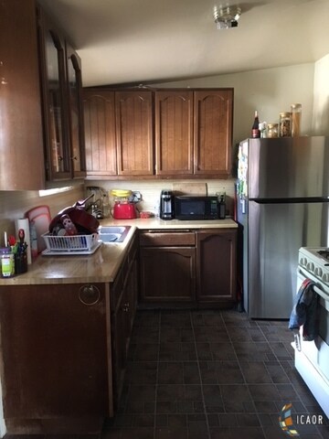 739 Stacey Ave, El Centro, CA 92243 - photo 3