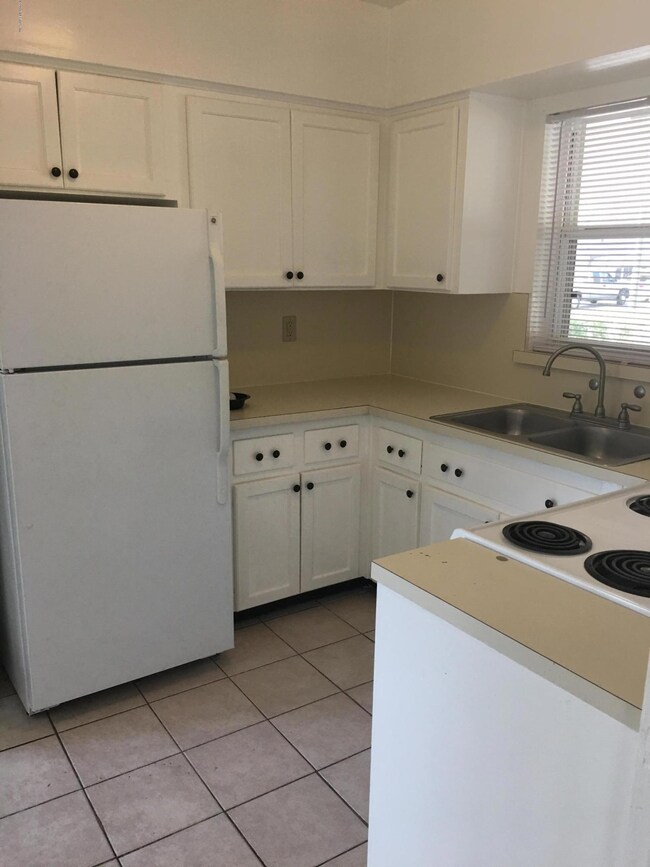 5202 Marlene Ave, Jacksonville, FL 32210 - photo 4