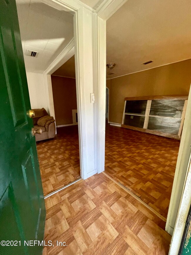 7922 Cocoa Ave, Jacksonville, FL 32211 - photo 2