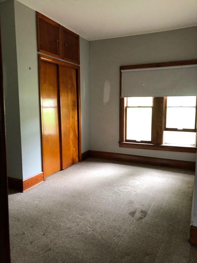 206 E Main St, Francisco, IN 47649 - photo 5