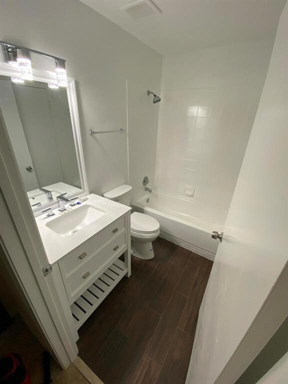 5437 Gene Cir, West Palm Beach, FL 33415 - photo 2