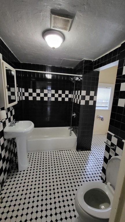 238 Hildreth St, Lowell, MA 01850 - photo 7