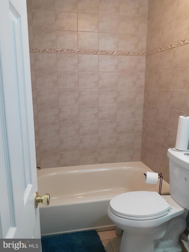 8408 Chervil Rd, Lanham, MD 20706 - photo 5