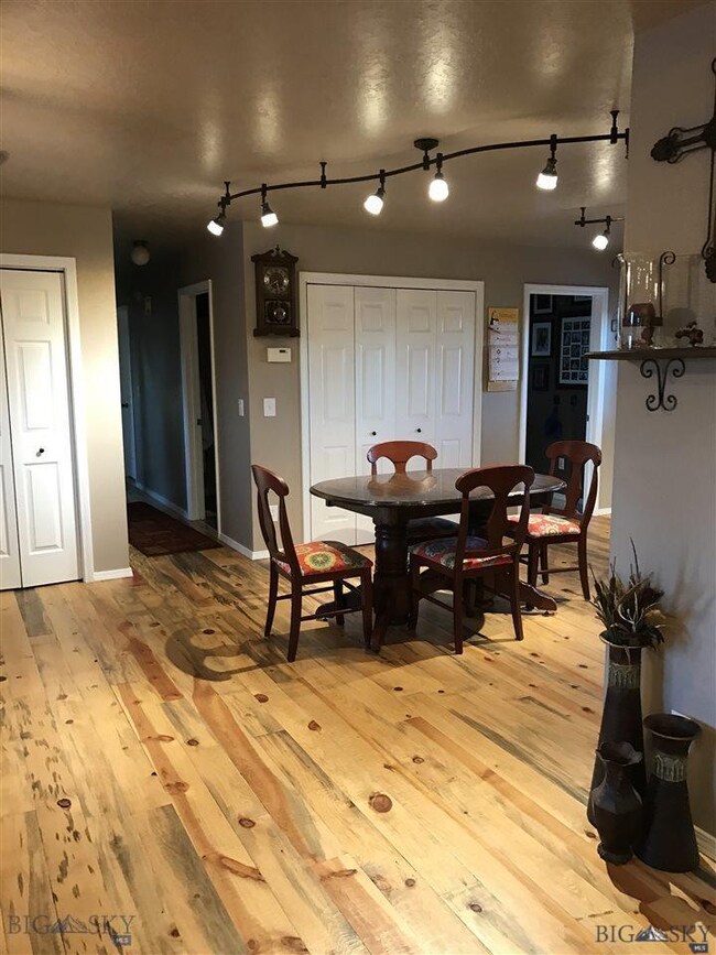 184 Beaverhead Ln, Dillon, MT 59725 - photo 4