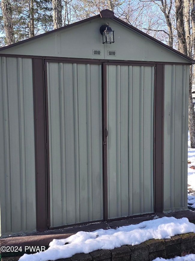 104 Shoshone Ct, Shohola, PA 18458 - photo 6