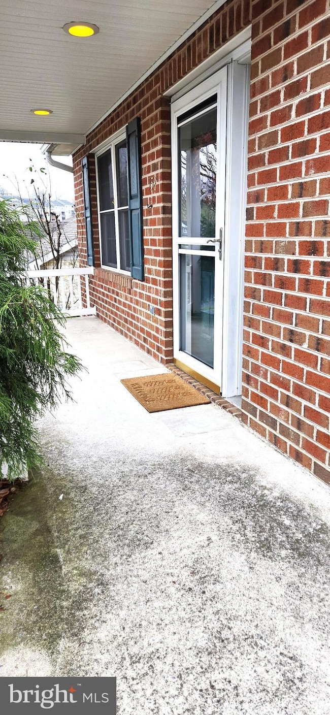 158 Bradford Spring Ct, Waynesboro, PA 17268 - photo 2