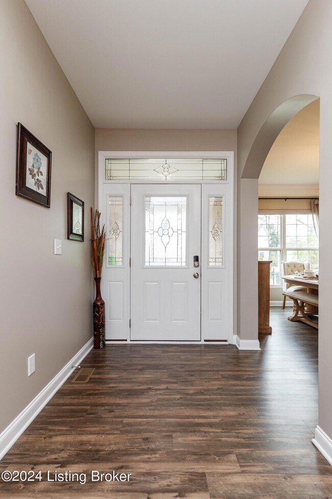 9103 Tamarack Grove Ln, Louisville, KY 40291 - photo 4