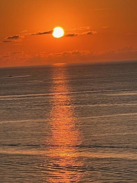 BEAUTIFUL SUNRISE