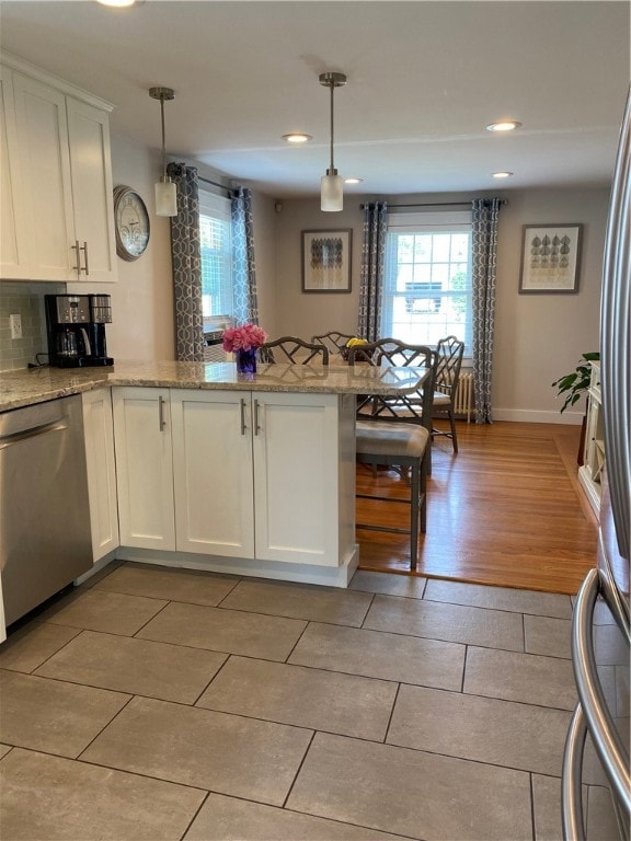 82 Roslyn Ave, Cranston, RI 02910 - photo 4