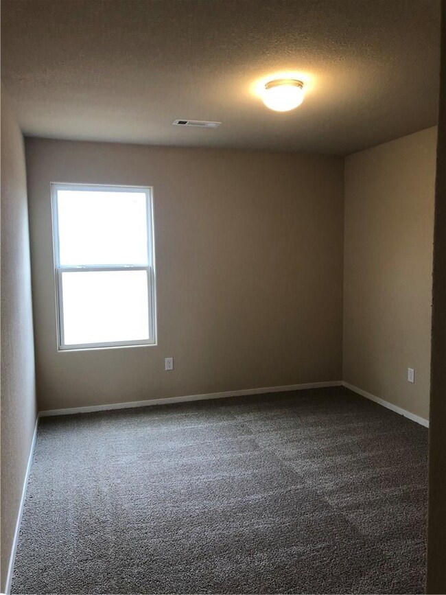 1000 Jessica Leigh St, Elkins, AR 72727 - photo 5