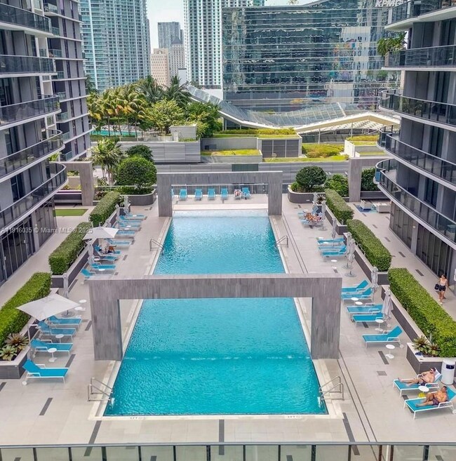 55 SW 9th St unit 2902, Miami, FL 33130 - photo 6