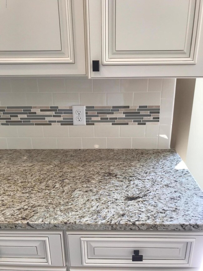 10179 granite and backsplash kithcen