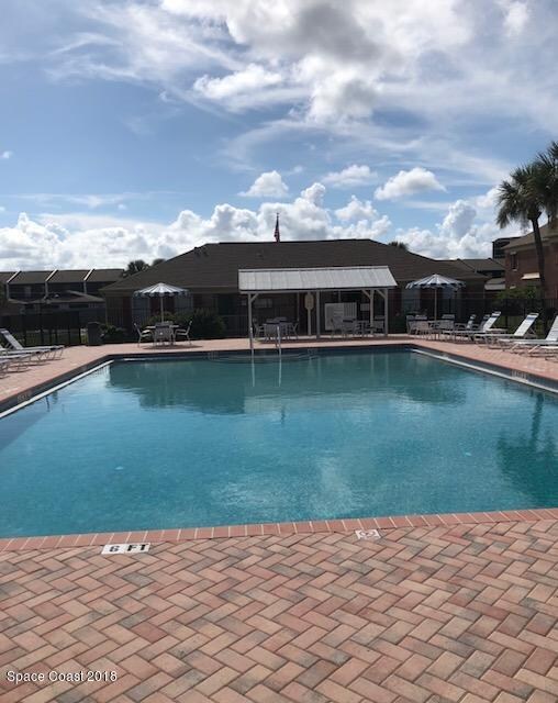 125 E Colonial pool 3