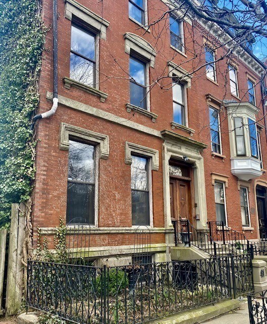 41 Monument Square unit 2, Boston, MA 02129 - photo 2