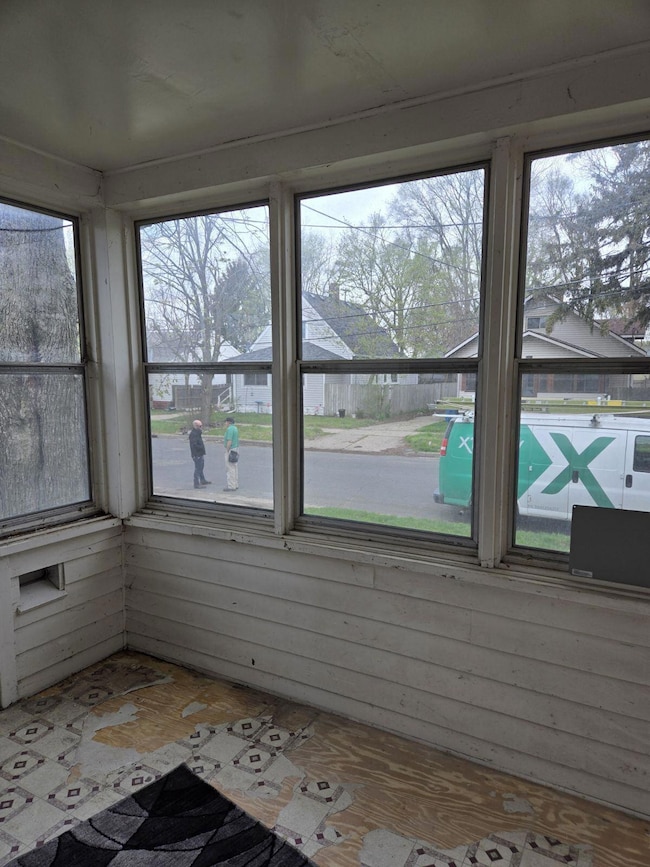 32 Exchange St SE, Grand Rapids, MI 49548 - photo 2