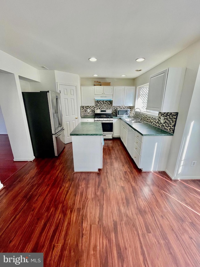 16949 Toms River Loop, Dumfries, VA 22026 - photo 2