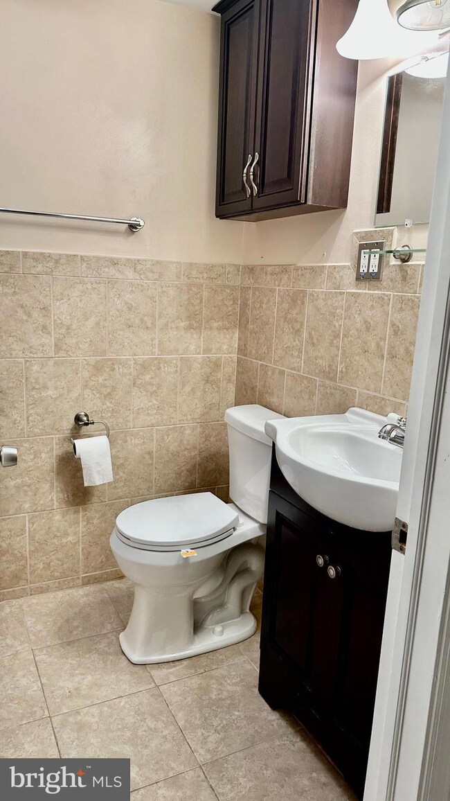 330 Spruce St, Glenolden, PA 19036 - photo 7