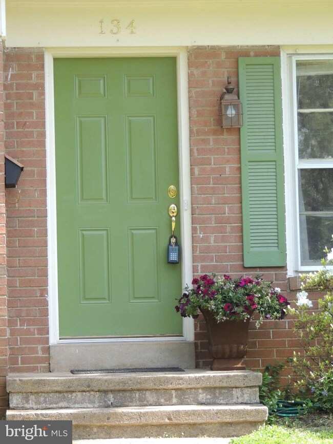 134 Garr Ave, Culpeper, VA 22701 - photo 2