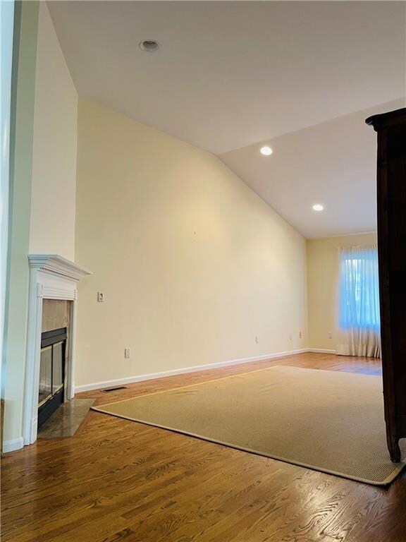 305 Dean Ridge Ct, Cranston, RI 02920 - photo 3