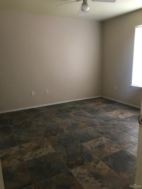 2107 Kimberly Ln, Edinburg, TX 78541 - photo 3