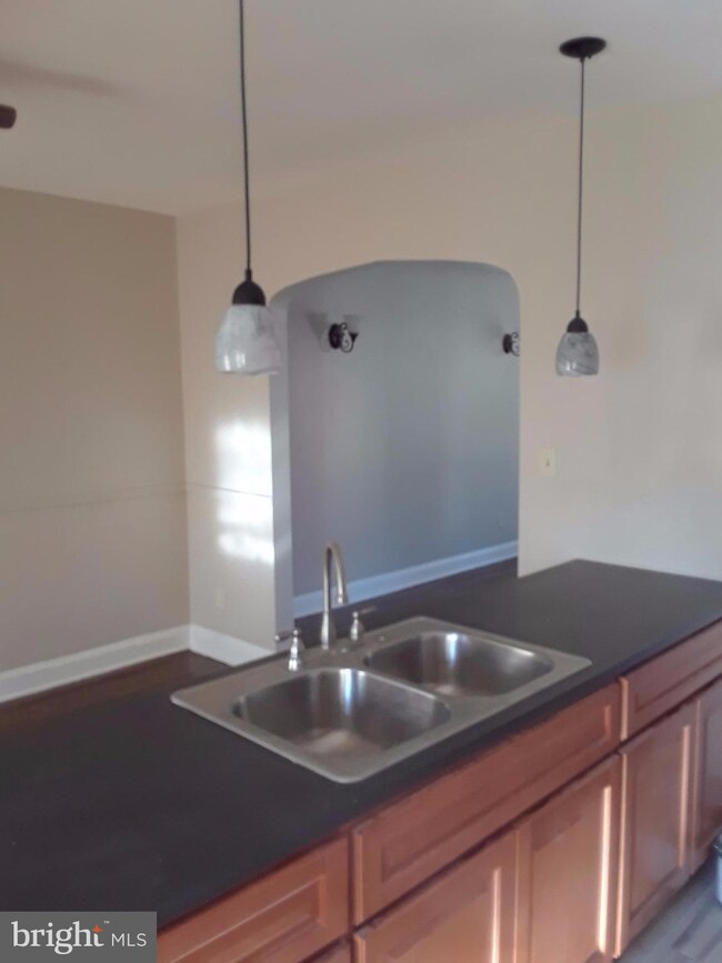 4731 Dartford Ave, Baltimore, MD 21229 - photo 5