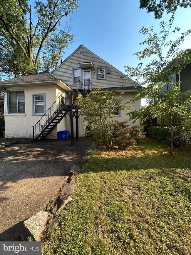 915 Park Ave unit B, Collingswood, NJ 08108 - photo 3