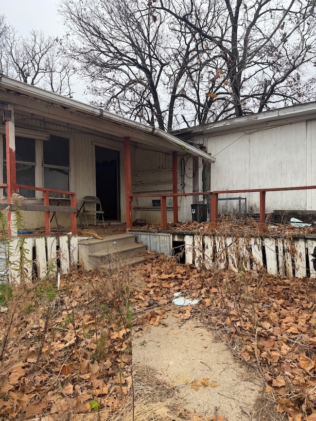 10051 W Perry Rd, Stigler, OK 74462 - photo 3