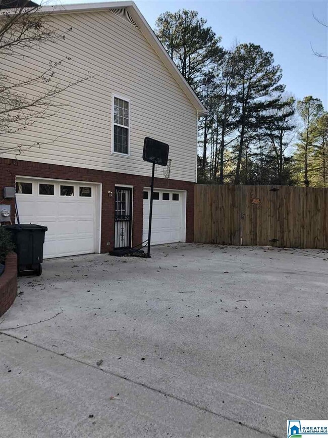 1832 Hillcrest Rd NE, Center Point, AL 35215 - photo 3