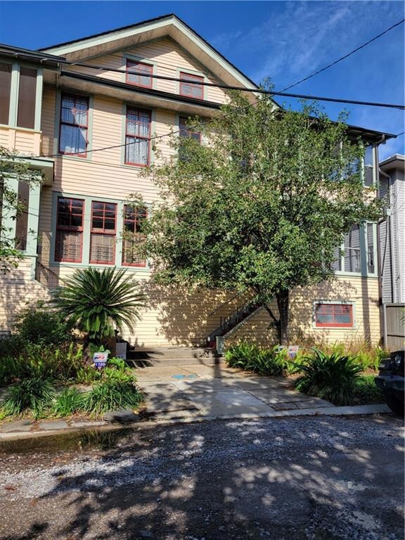 1710 Dufossat St, New Orleans, LA 70115 - photo 2