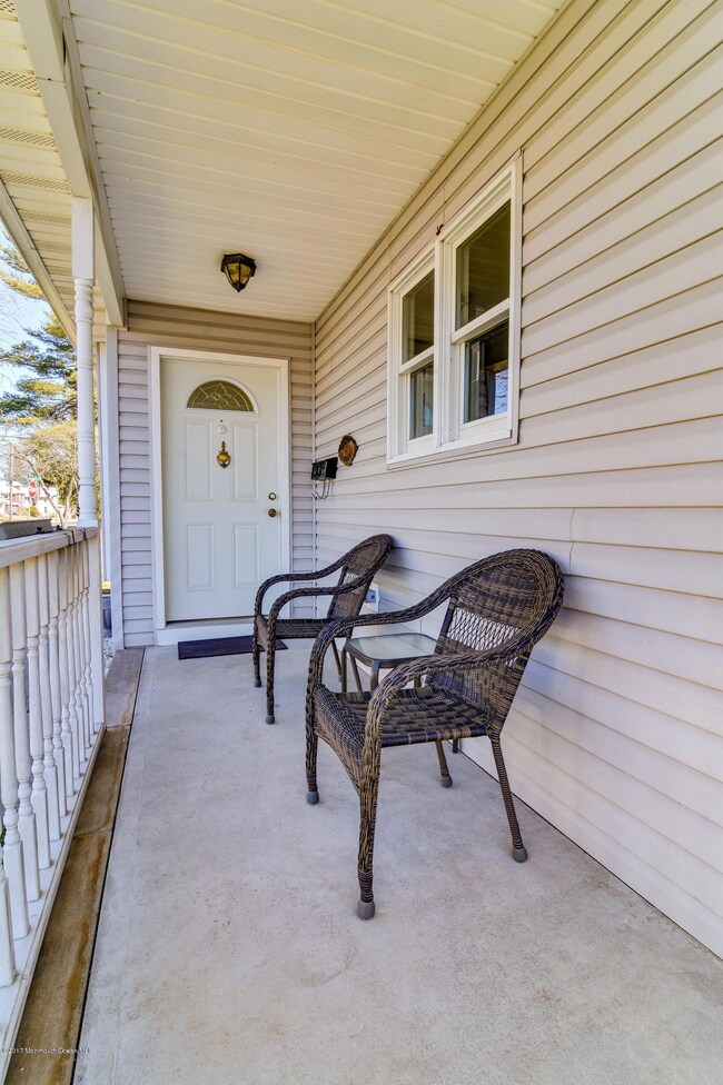003_Front Porch