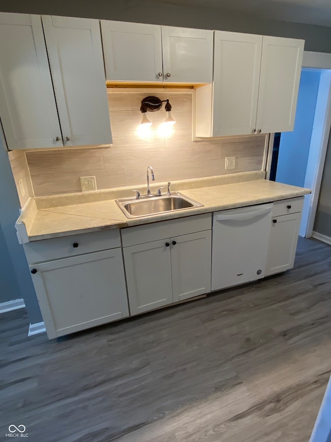 1951 N Bosart Ave, Indianapolis, IN 46218 - photo 6