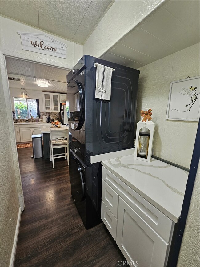 626 N Dearborn St unit 186, Redlands, CA 92374 - photo 3