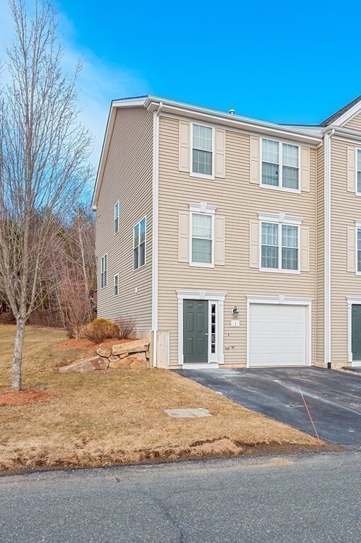 1 Buttercup Ln unit 1, South Grafton, MA 01560 - photo 3