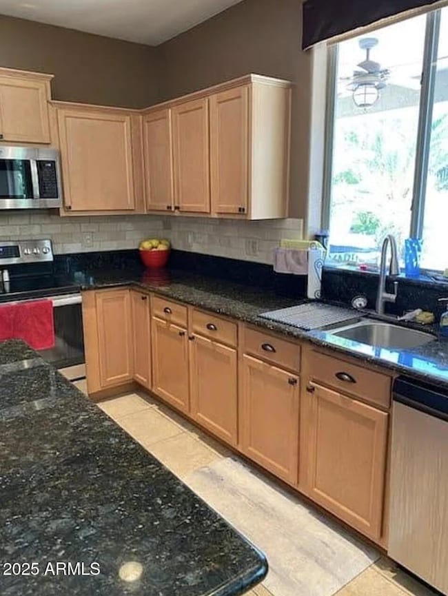 8715 N 182nd Ln, Waddell, AZ 85355 - photo 4