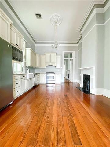 2335 Constance St unit front, New Orleans, LA 70130 - photo 3