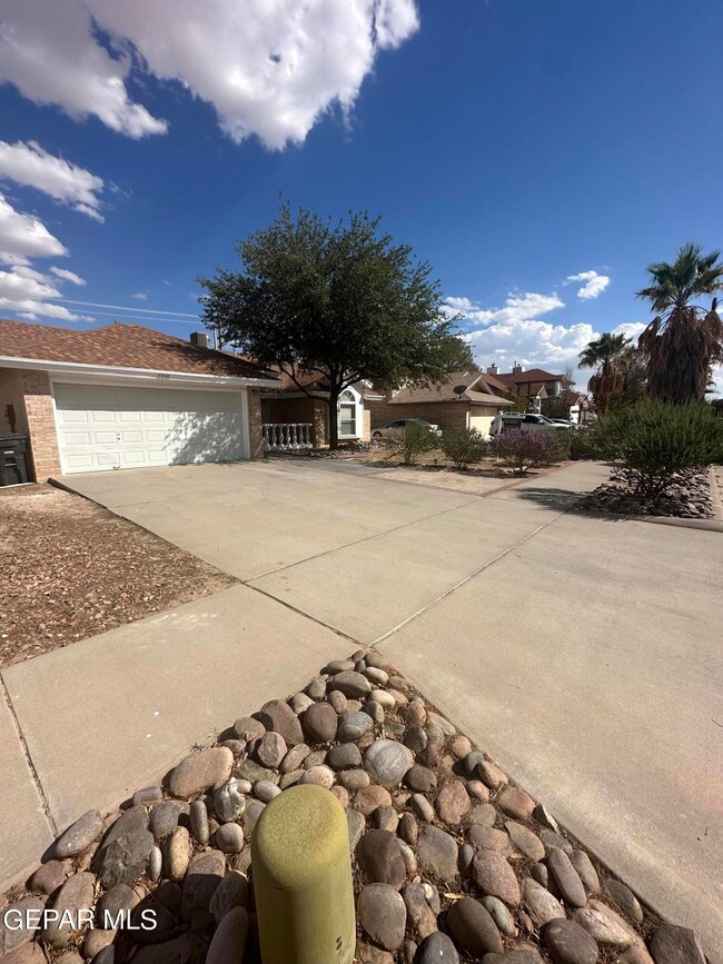 408 Hadley Place, Horizon City, TX 79928 - photo 7